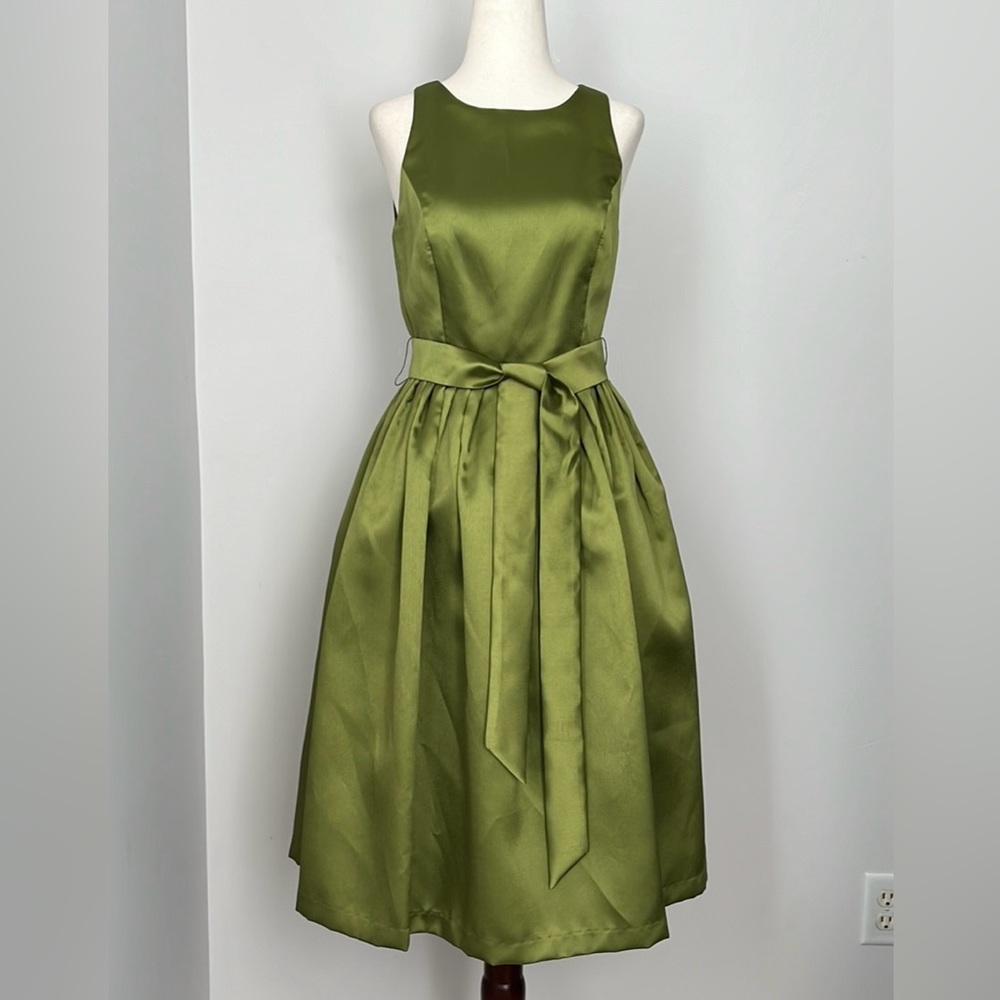 Isaac Mizrahi Olive Green Midi Dress